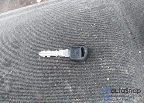 2005 Chevrolet Silverado 1500 Ls z USA, uszkodzony, nr VIN 2GCEC13T651129848